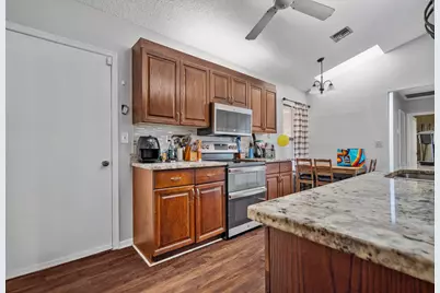 11909 Donlin Drive, Wellington, FL 33414 - Photo 8