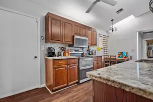 11909 Donlin Dr, Wellington, FL 33414 - Photo 8