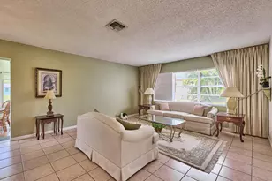 7261 Pine Forest Cir, Lake Worth, FL 33467 - Photo 10
