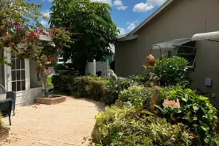 7261 Pine Forest Cir, Lake Worth, FL 33467 - Photo 2