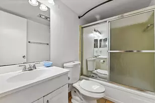 111 Dorchester E, West Palm Beach, FL 33417 - Photo 10