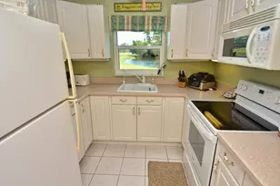 1225 NW 21st St, Stuart, FL 34994 - Photo 4