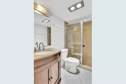 4290 Deste Court #301, Lake Worth, FL 33467 - Photo 18