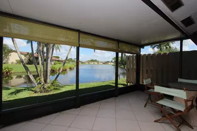 61 Mayfair Lane, Boynton Beach, FL 33426 - Photo 10