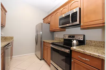 61 Mayfair Lane, Boynton Beach, FL 33426 - Photo 8