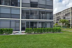 740 E Ocean Ave, Boynton Beach, FL 33435 - Photo 4