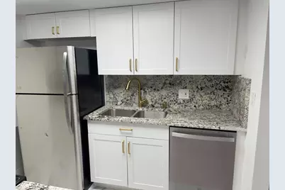 616 Executive Center Drive #102, West Palm Beach, FL 33401 - Photo 8
