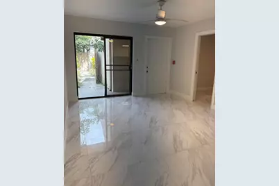 616 Executive Center Drive #102, West Palm Beach, FL 33401 - Photo 4