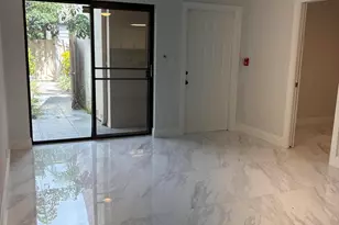 616 Executive Center Dr, West Palm Beach, FL 33401 - Photo 4