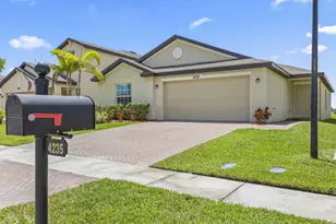 4235 Troon Pl, Fort Pierce, FL 34947 - Photo 6