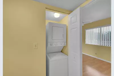 3154 Via Poinciana #306, Lake Worth, FL 33467 - Photo 22