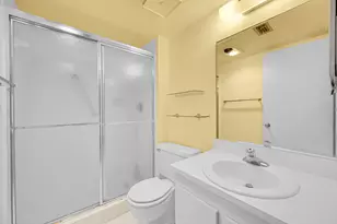 3154 Via Poinciana, Lake Worth, FL 33467 - Photo 18