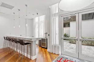 234 NE 3rd St, Miami, FL 33132 - Photo 24