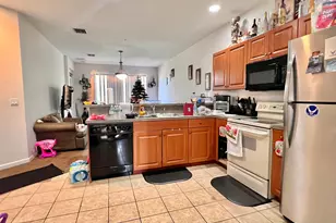 2010 Freeport Ln, Riviera Beach, FL 33404 - Photo 2