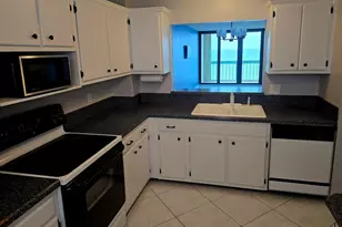 9940 S Ocean Dr, Jensen Beach, FL 34957 - Photo 14