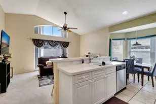 5317 Oakmont Village Cir, Lake Worth, FL 33463 - Photo 6