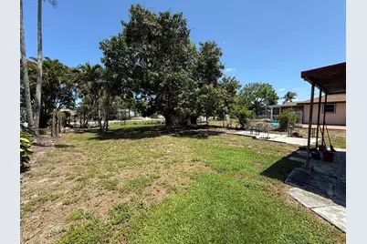 3520 Suncrest Road, Lake Worth, FL 33467 - Photo 8