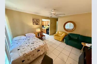 3520 Suncrest Road, Lake Worth, FL 33467 - Photo 4