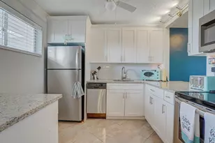 2724 N Garden Dr, Lake Worth, FL 33461 - Photo 6