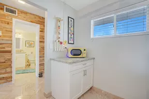 2724 N Garden Dr, Lake Worth, FL 33461 - Photo 4