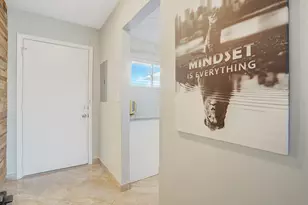 2724 N Garden Dr, Lake Worth, FL 33461 - Photo 2
