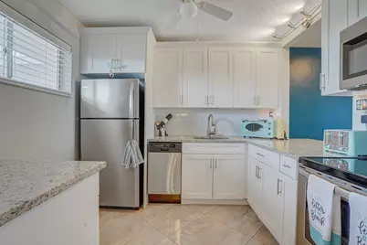 2724 N Garden Drive #302, Lake Worth Beach, FL 33461 - Photo 6