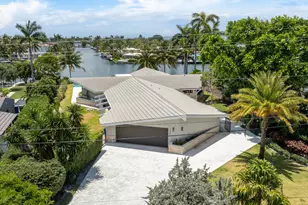 1425 Middle River Dr, Fort Lauderdale, FL 33304 - Photo 2