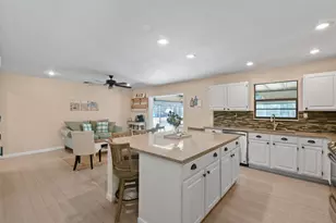 15739 N 75th Way N, Palm Beach Gardens, FL 33418 - Photo 12