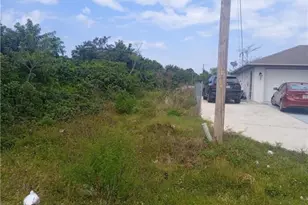 3418 SW 11th St, Lehigh Acres, FL 33976 - Photo 8