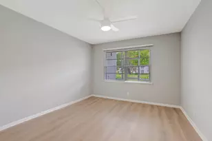 296 Fanshaw H, Boca Raton, FL 33434 - Photo 6