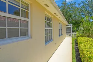 2503 SW Parkside Dr, Palm City, FL 34990 - Photo 4