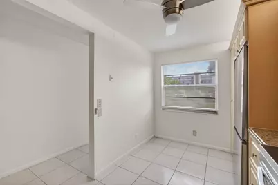 1036 Hythe B #B, Boca Raton, FL 33434 - Photo 6