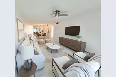 1036 Hythe B #B, Boca Raton, FL 33434 - Photo 8