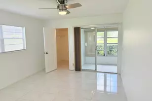 1036 Hythe B, Boca Raton, FL 33434 - Photo 14