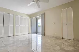 300 Village Green Cir S, Palm Springs, FL 33461 - Photo 8