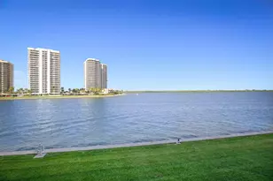 44 Yacht Club Dr, North Palm Beach, FL 33408 - Photo 4