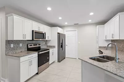 73 Las Casitas Court, Fort Pierce, FL 34951 - Photo 10