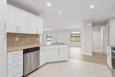 73 Las Casitas Court, Fort Pierce, FL 34951 - Photo 8