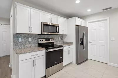 73 Las Casitas Court, Fort Pierce, FL 34951 - Photo 6