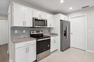 73 Las Casitas Ct, Fort Pierce, FL 34951 - Photo 6