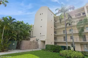 275 Palm Ave, Jupiter, FL 33477 - Photo 1