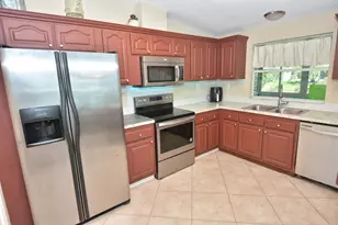 7809 Horned Lark Cir, Port Saint Lucie, FL 34952 - Photo 6