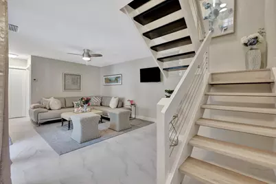 356 Prestwick Circle #3, Palm Beach Gardens, FL 33418 - Photo 6
