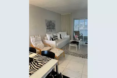 2728 N Garden Drive #313, Lake Worth, FL 33461 - Photo 10