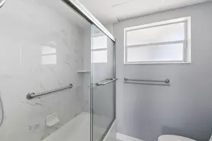 2951 NW 46th Ave, Lauderdale Lakes, FL 33313 - Photo 20