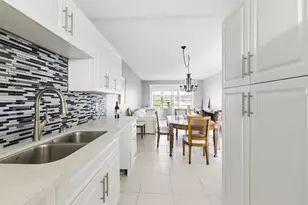 2951 NW 46th Ave, Lauderdale Lakes, FL 33313 - Photo 8
