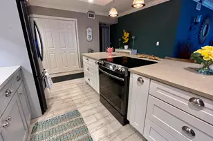 5440 N Ocean Dr, Riviera Beach, FL 33404 - Photo 10