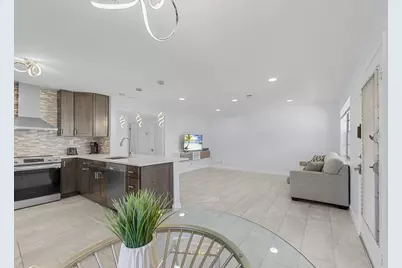 234 Capri E, Delray Beach, FL 33484 - Photo 6