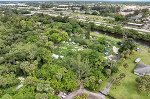 69 Armadillo Way, West Palm Beach, FL 33411 - Photo 2