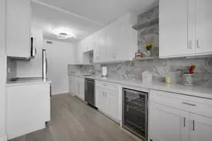 1084 Guildford E, Boca Raton, FL 33434 - Photo 2